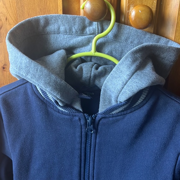 Gap - Picture 3 of 13